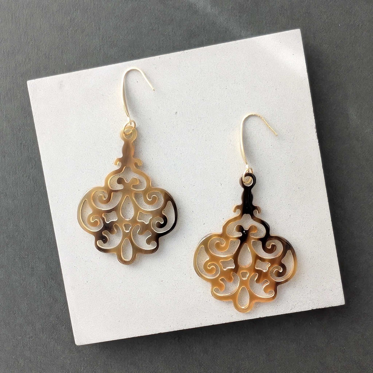 Pierce Arabesque Flower